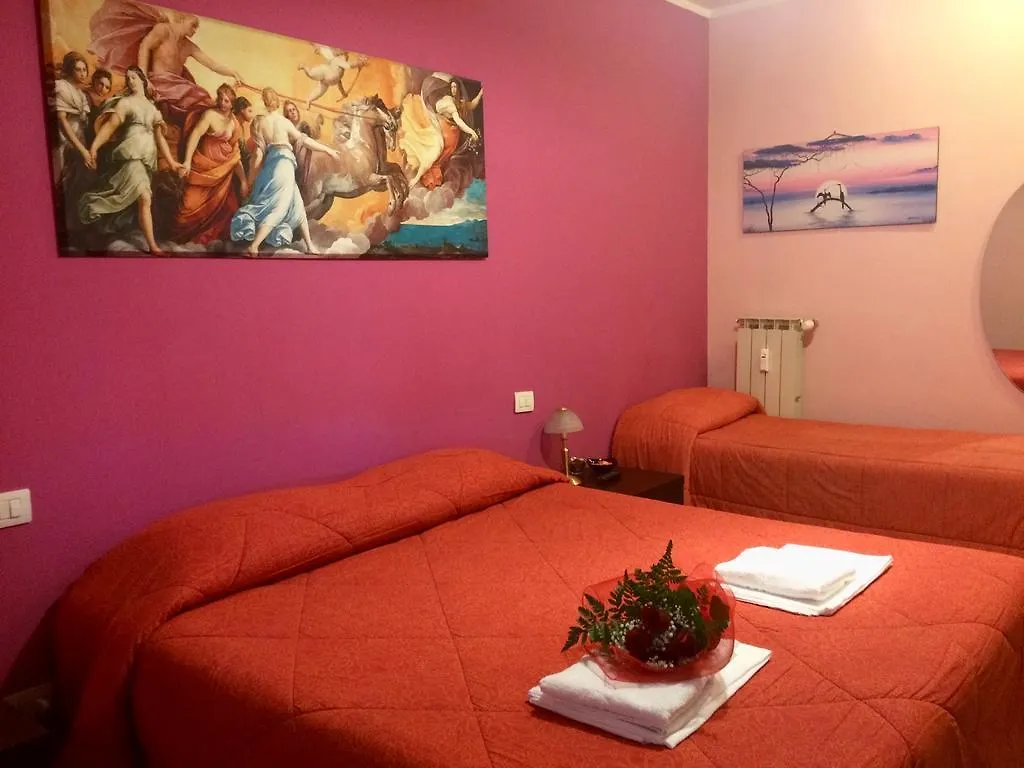 Bed and Breakfast Alenic Roma 2*,  Italia